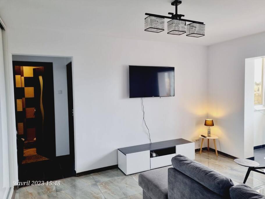 Le Nid D'Adam Apartment Zărneşti Екстериор снимка