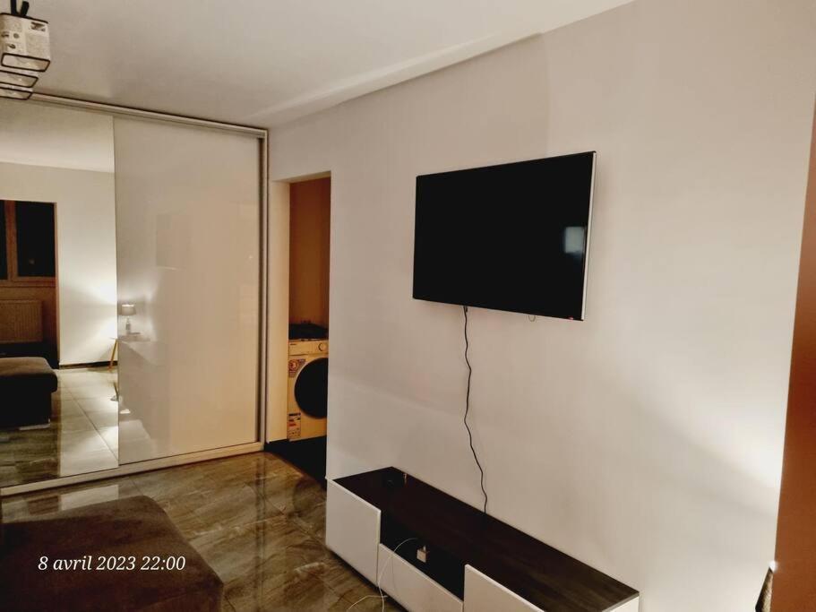 Le Nid D'Adam Apartment Zărneşti Екстериор снимка